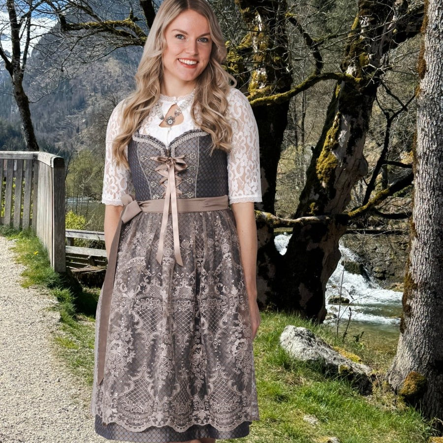 Dirndl Damen Oktoberfest mit Blumenmuster – zweiteiliges Trachtenkleid in Braun
