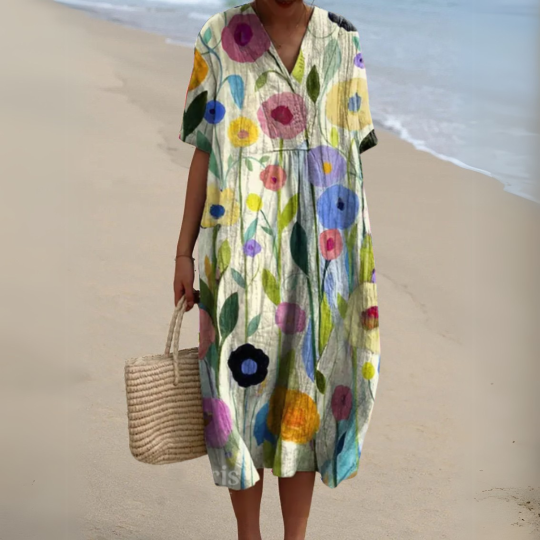 Sommerkleid mit Blumenmuster – luftiges Kleid mit V-Ausschnitt und Bindegürtel