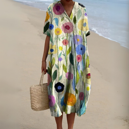 Sommerkleid mit Blumenmuster – luftiges Kleid mit V-Ausschnitt und Bindegürtel