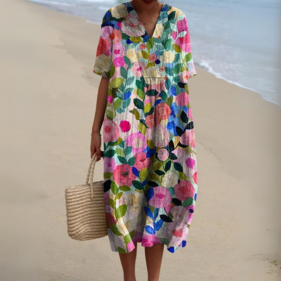 Sommerkleid mit Blumenmuster – luftiges Kleid mit V-Ausschnitt und Bindegürtel