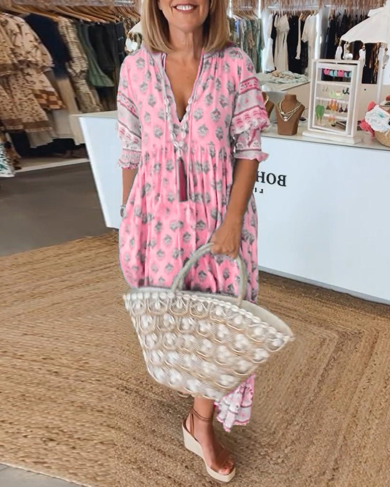 Kleid mit Blumenmuster und V-Ausschnitt – fließendes Sommerkleid