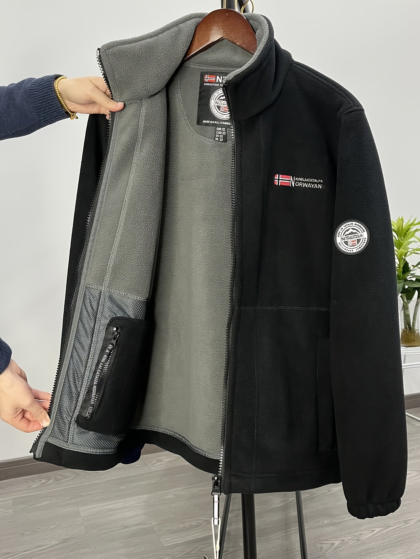 Fleecejacke aus weichem Fleece – Outdoor-Jacke mit hohem Kragen
