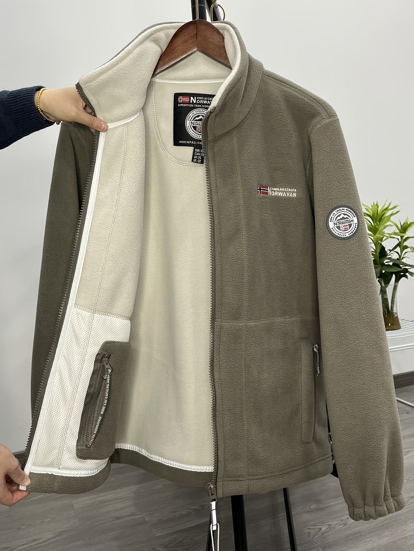 Fleecejacke aus weichem Fleece – Outdoor-Jacke mit hohem Kragen