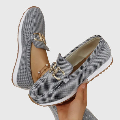 Orthopädische Loafer Damen in Weiß – bequeme Slipper mit Zierspange