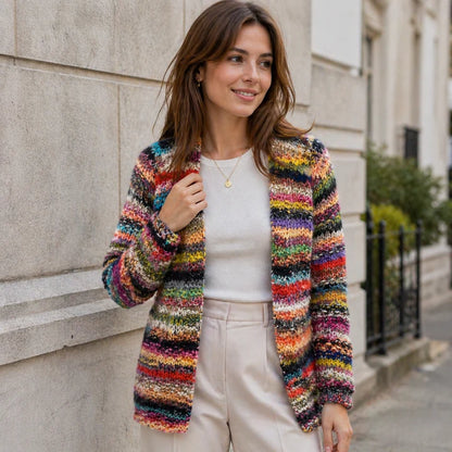 Cardigan Damen – gemütliche offene Strickjacke mit lebhaftem Muster