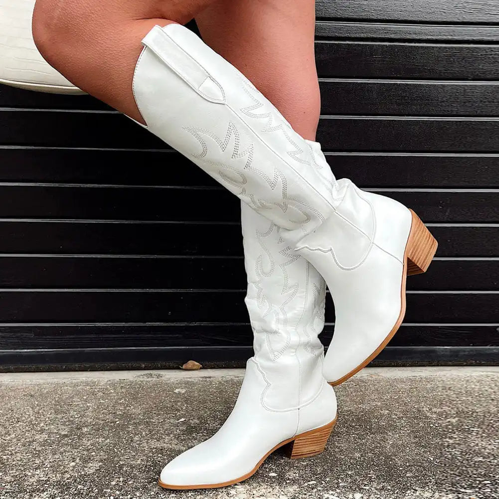 Westernstiefel Damen aus Kunstleder – spitze Stiefeletten mit mittelhohem Absatz