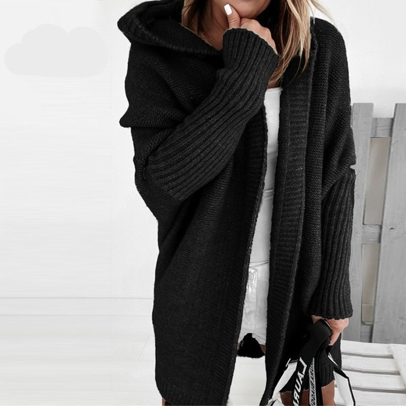 Kuscheliger Cardigan Damen mit Kapuze aus Strick