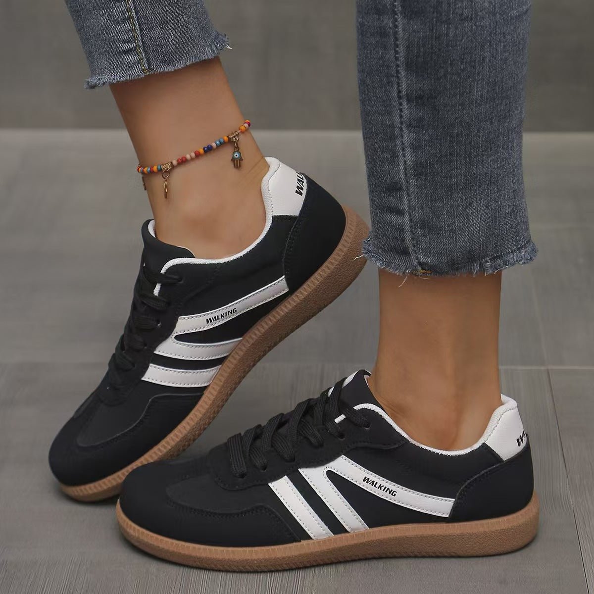 Orthopädische Sneaker Damen aus Wildleder – Wide-Fit-Schuhe, Detailansicht