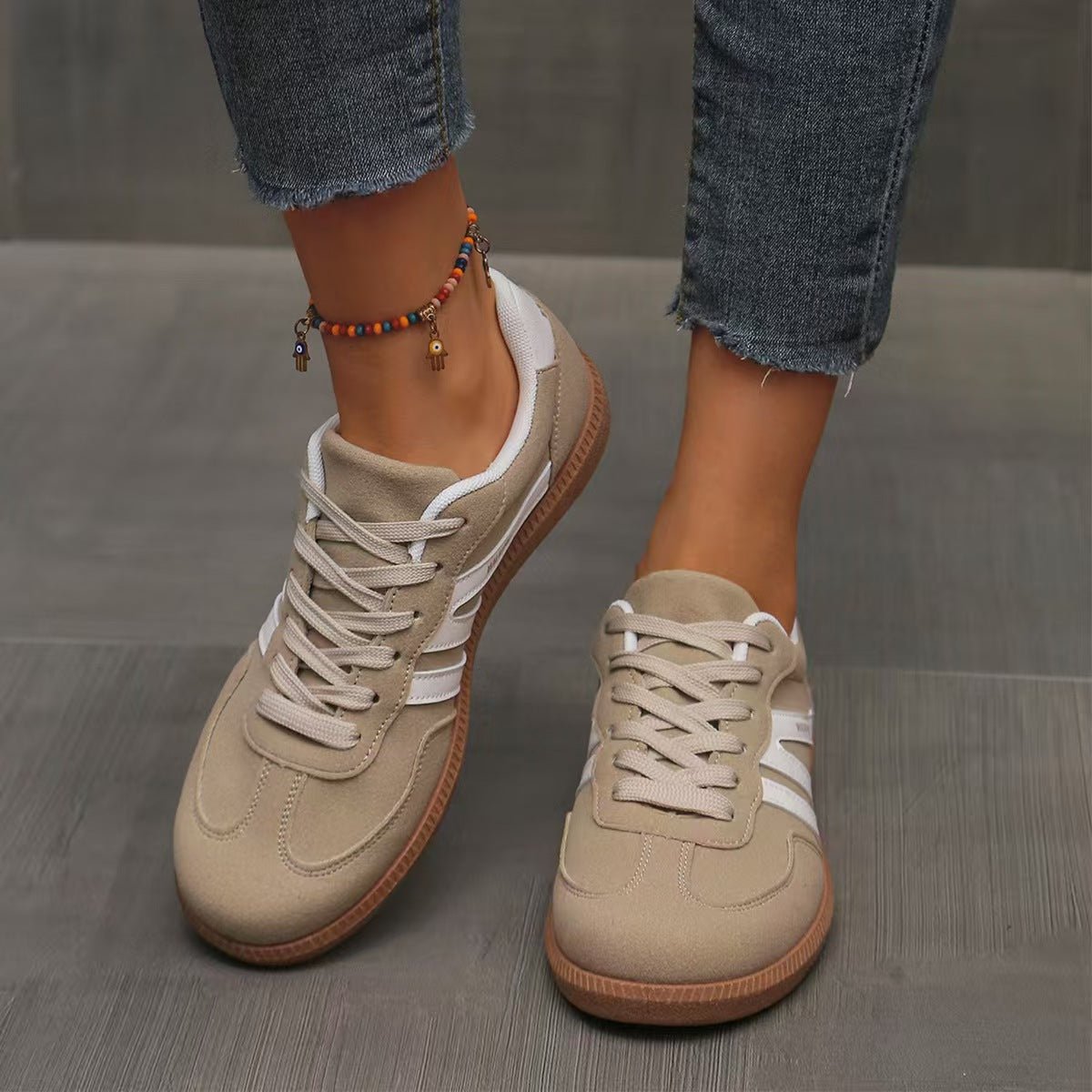 Orthopädische Sneaker Damen aus Wildleder – Wide-Fit-Schuhe, Detailansicht