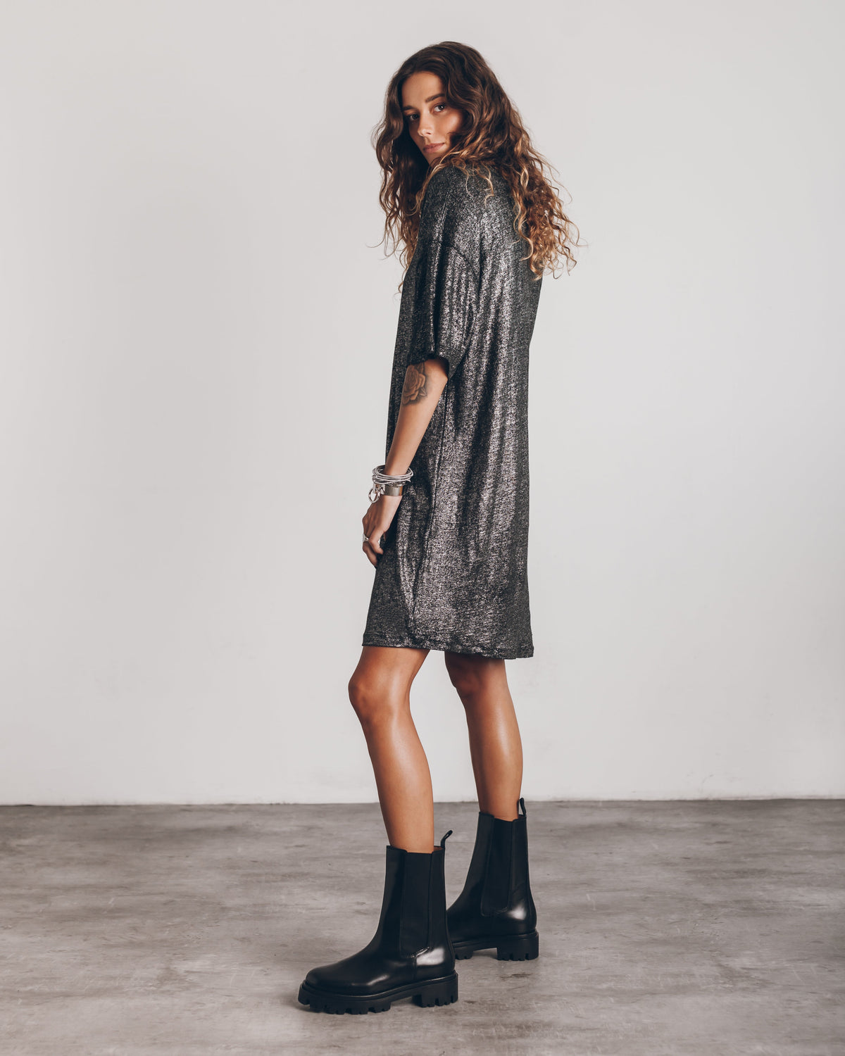 Damen Leinenkleid glitzernd – elegantes Sommerkleid