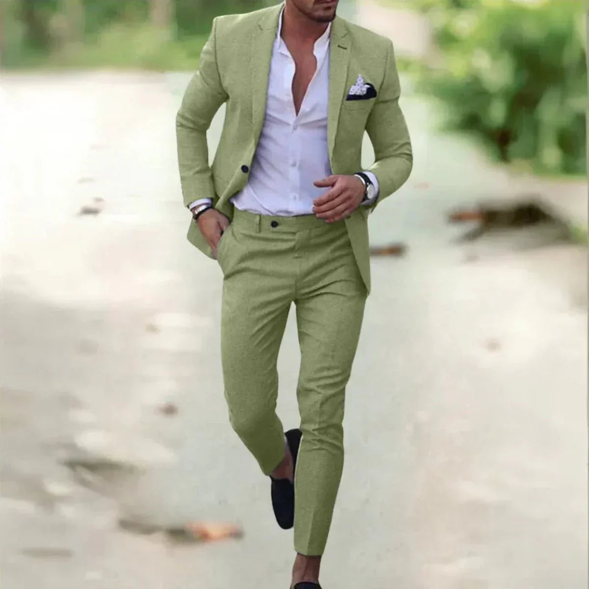Eleganter dreiteiliger Herren Anzug