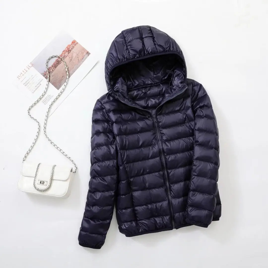 Damen Daunenjacke mit Kapuze – warme gefütterte Winterjacke