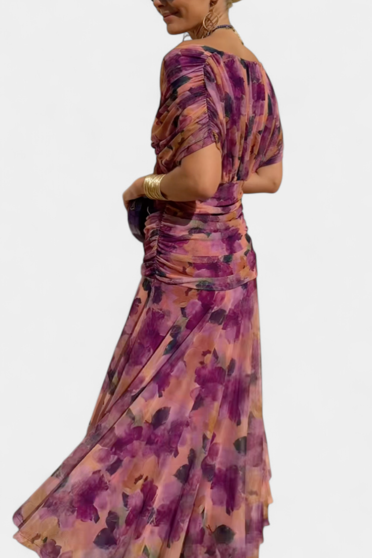 Maxikleid mit V-Ausschnitt – fließendes Sommerkleid mit Raffung