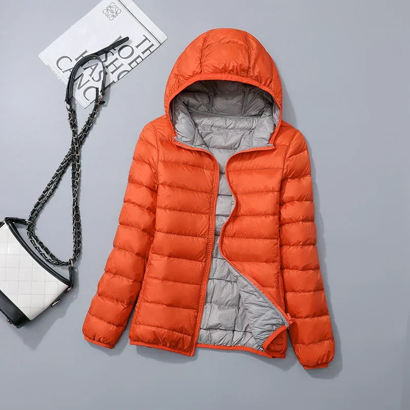 Damen Daunenjacke mit Kapuze – warme gefütterte Winterjacke