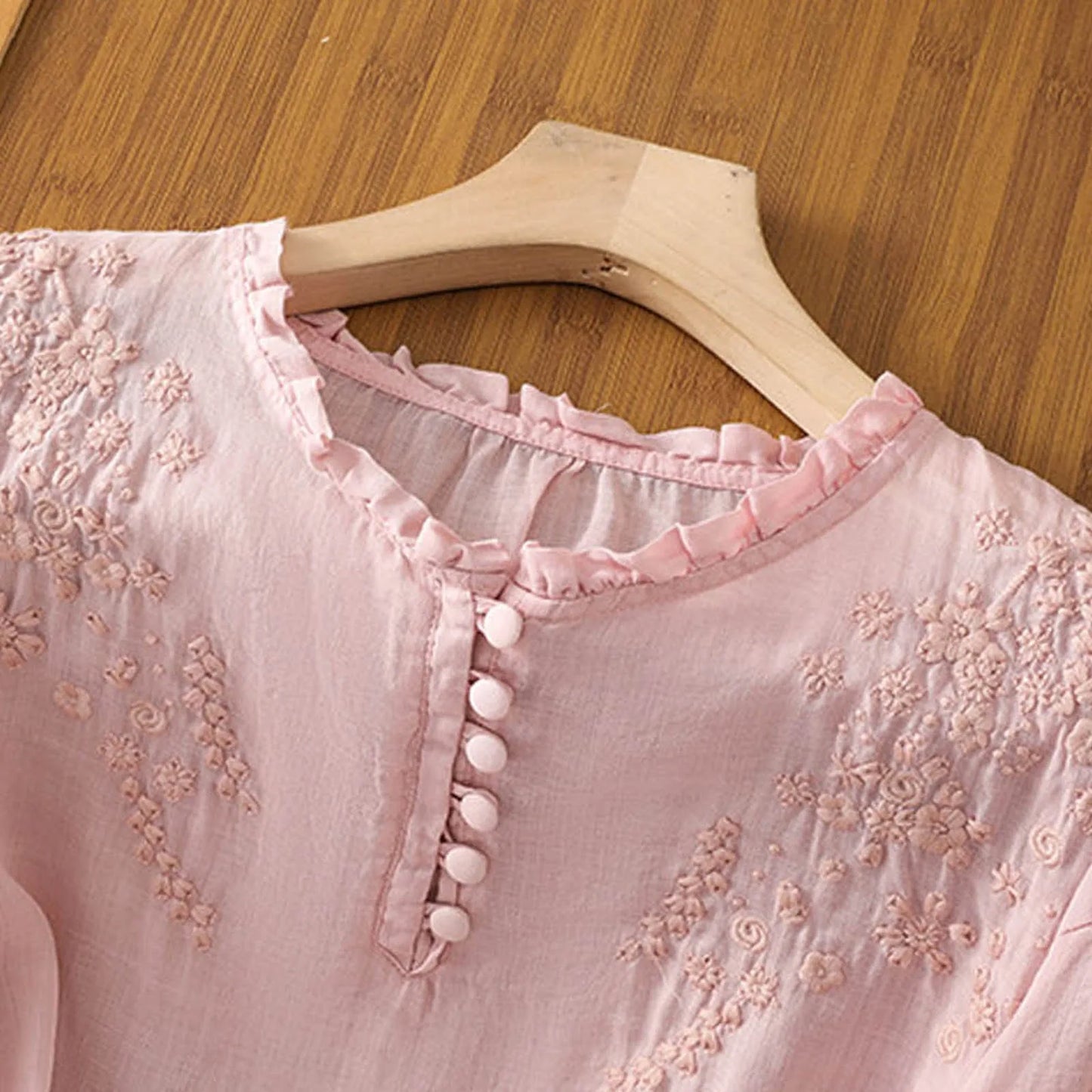 Luftige Bluse Damen mit Stickerei