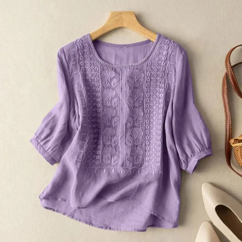 Bluse Damen mit femininen Details