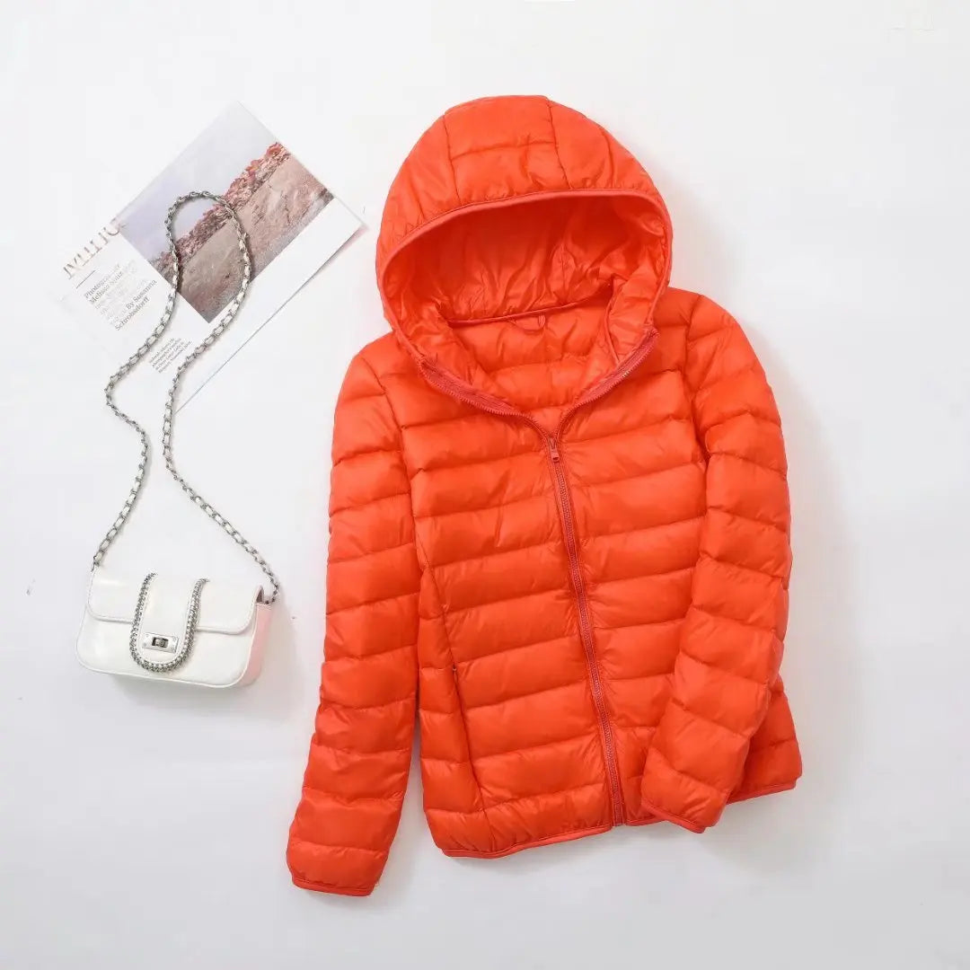Damen Daunenjacke mit Kapuze – warme gefütterte Winterjacke