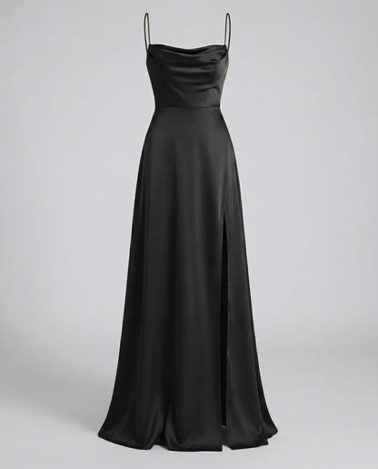 Elegantes Maxikleid mit drapiertem Ausschnitt und Beinschlitz