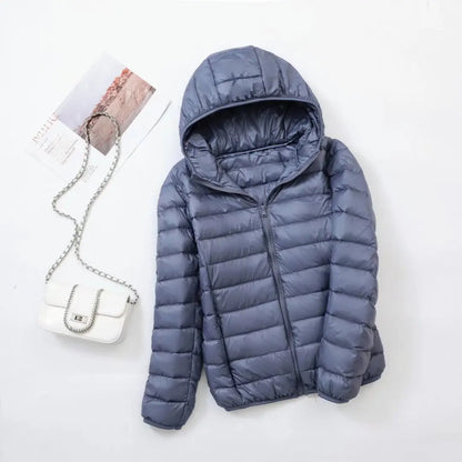 Damen Daunenjacke mit Kapuze – warme gefütterte Winterjacke