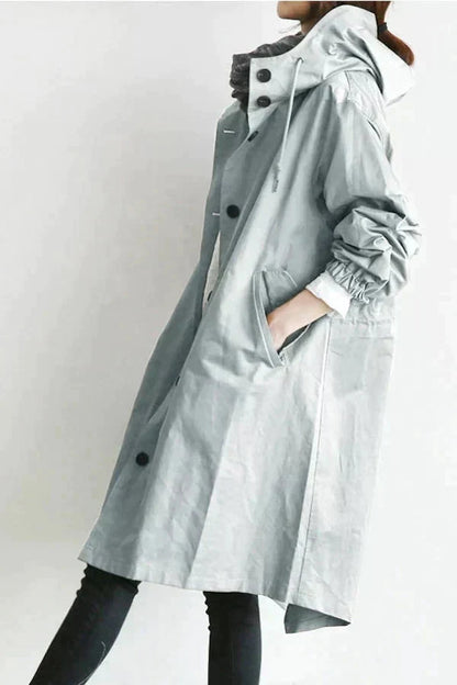 Regenmantel aus wasserabweisendem Stoff – Regenjacke mit großer Kapuze