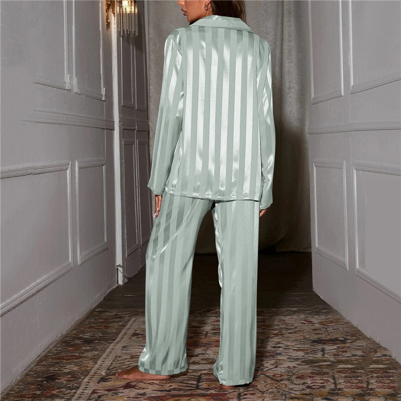 Edler Satin-Schlafanzug Damen