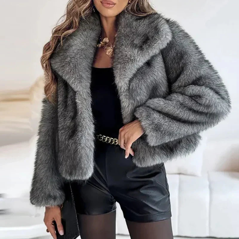 Damen Kunstfelljacke kurz – kuschelige Winterjacke
