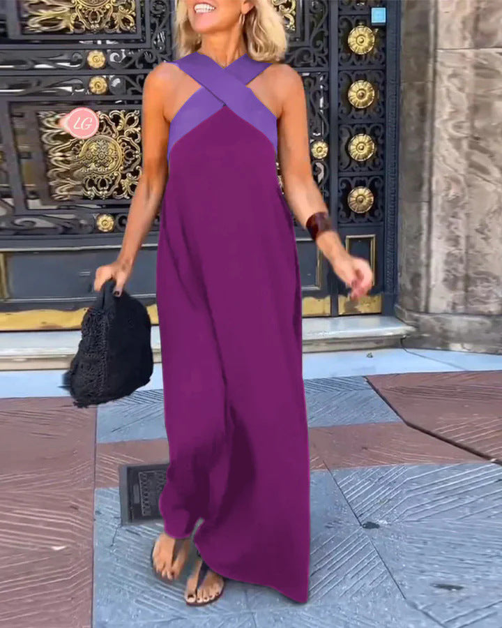 Damenkleid mit drapiertem Ausschnitt