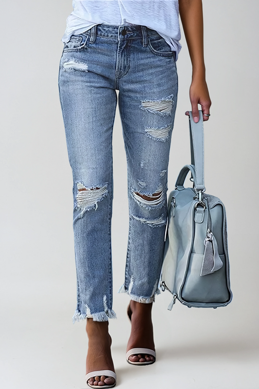 Damen Straight-Jeans aus Denim im Used-Look in Hellblau – Destroyed-Jeans, Vorderansicht