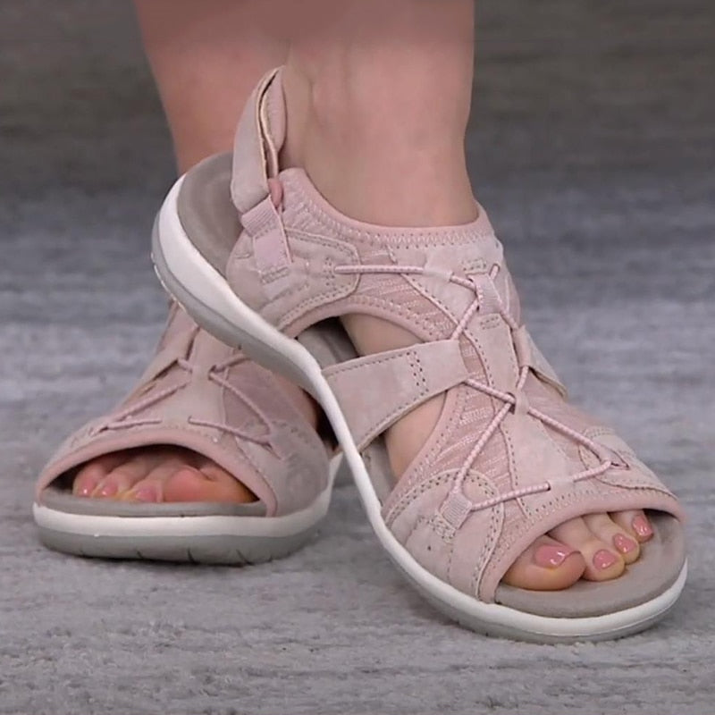 Bequeme Sandalen mit verstellbaren Riemen – luftige Sommersandalen