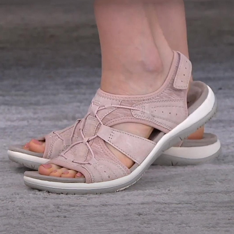Bequeme Sandalen mit verstellbaren Riemen – luftige Sommersandalen