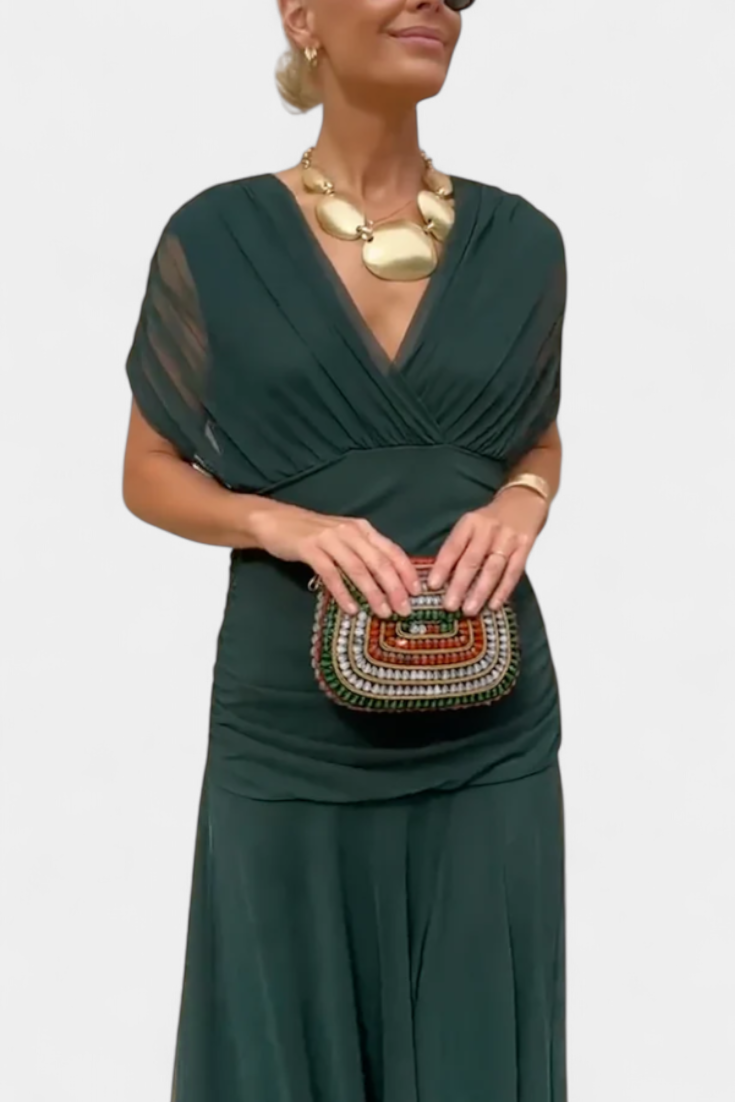 Maxikleid mit V-Ausschnitt – fließendes Sommerkleid mit Raffung