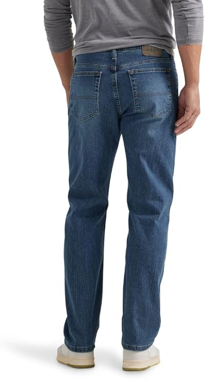 Klassische dunkelblaue Herren-Jeans mit gerader Passform und authentischer Denim-Waschung