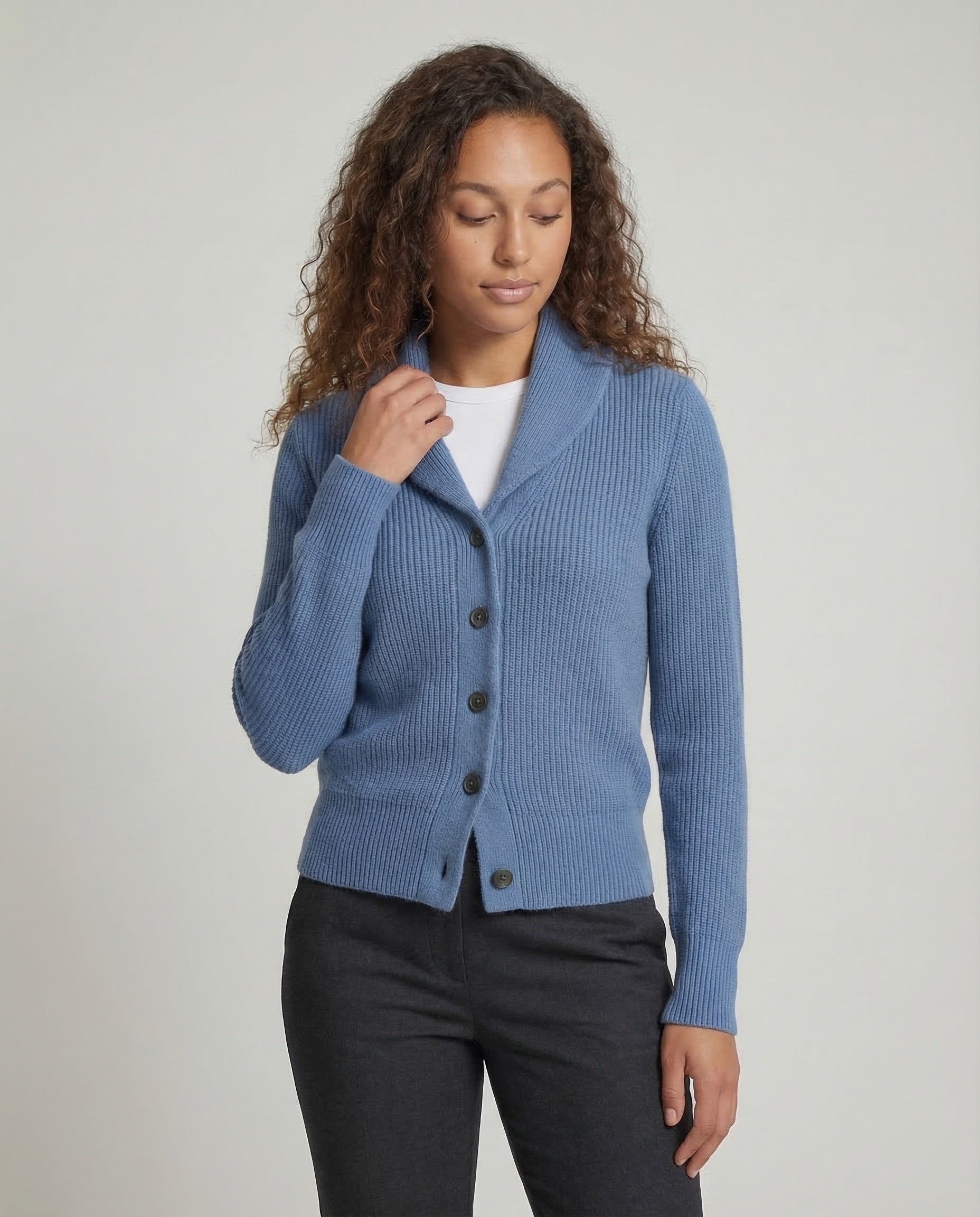 Strickjacke Damen aus Baumwolle – Cardigan mit Knopfleiste, Detailansicht