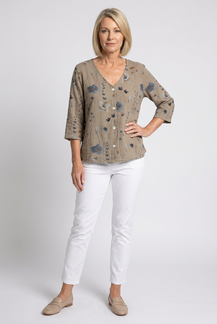 Blumenbluse mit V-Ausschnitt – luftige Bluse mit 3/4-Arm aus Leinenmischung